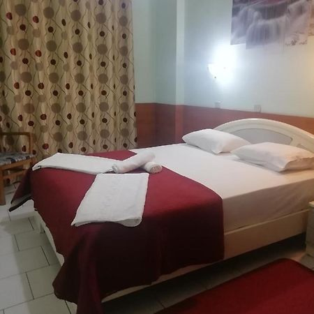 Hotel Elena Edessa Bagian luar foto