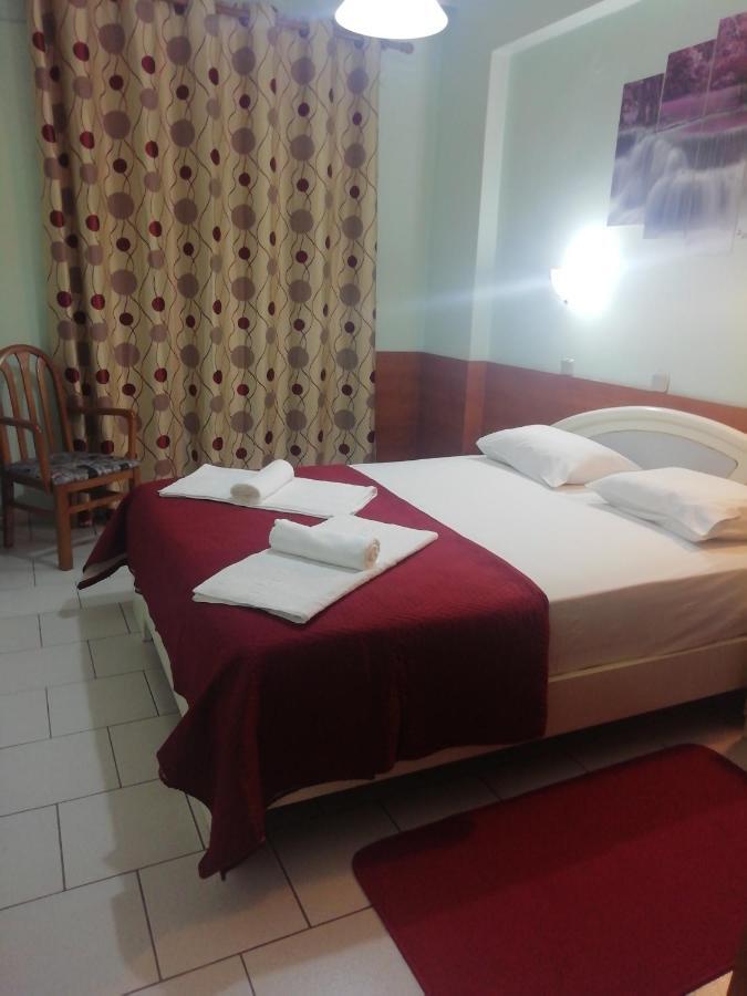 Hotel Elena Edessa Bagian luar foto